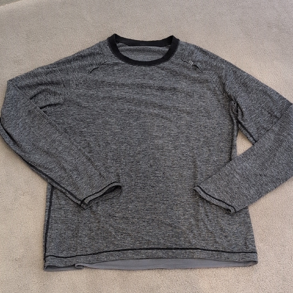Lululemon Gray Long Sleeve Shirt